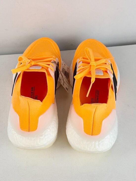 Men\'s 8.5 -  Adidas UltraBoost 22 Flash Orange Running Shoes - HR1029 main image 9